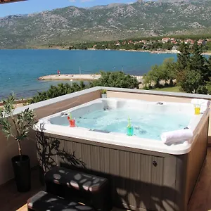 apartment-dinko.hotelinzadar.com/